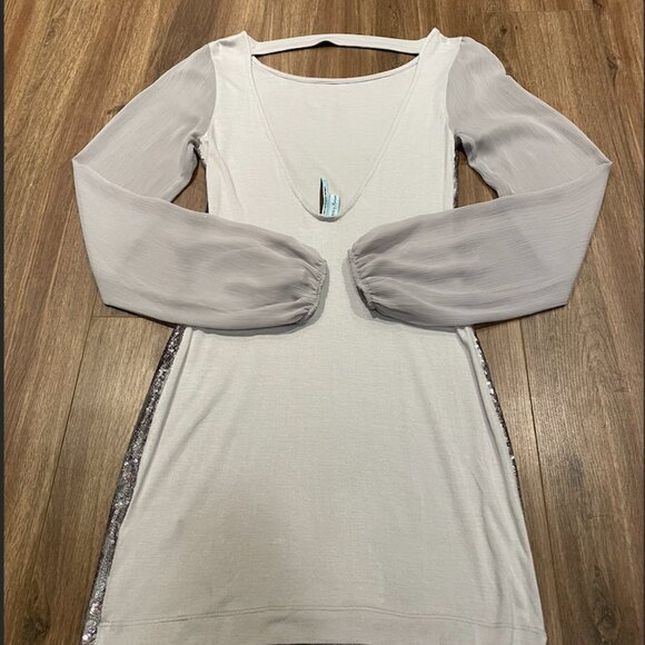 Brand New, Marciano, Silver Sequin Dress with Sheer Sleeves, Size s/m - Picture 9 of 9